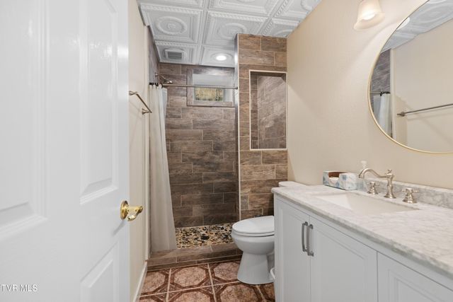 1231 Vardy Blackwater, Sneedville, TN 37869