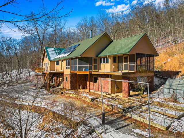 1231 Vardy Blackwater, Sneedville, TN 37869