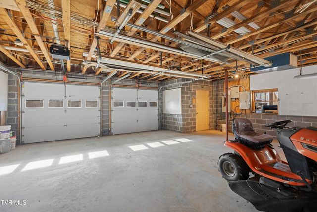 1231 Vardy Blackwater, Sneedville, TN 37869