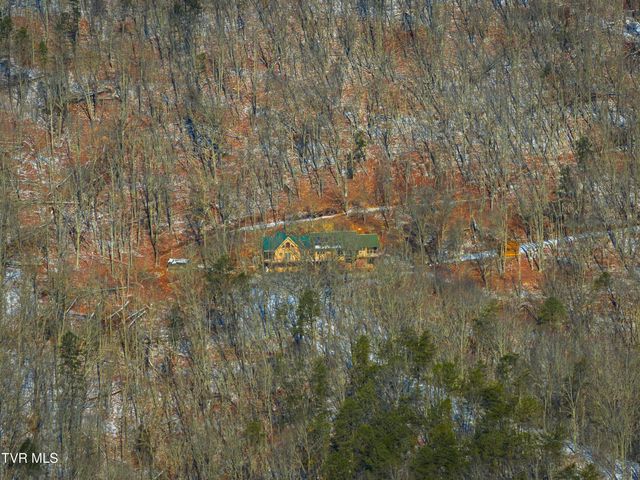 1231 Vardy Blackwater, Sneedville, TN 37869