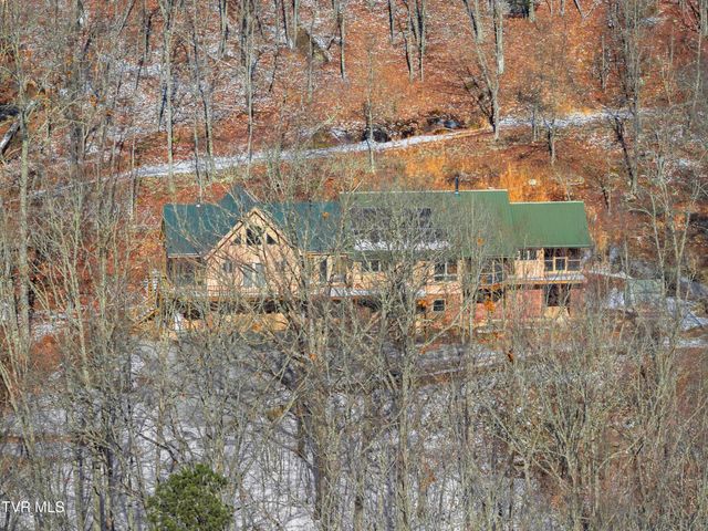 1231 Vardy Blackwater, Sneedville, TN 37869