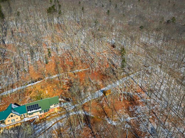 1231 Vardy Blackwater, Sneedville, TN 37869