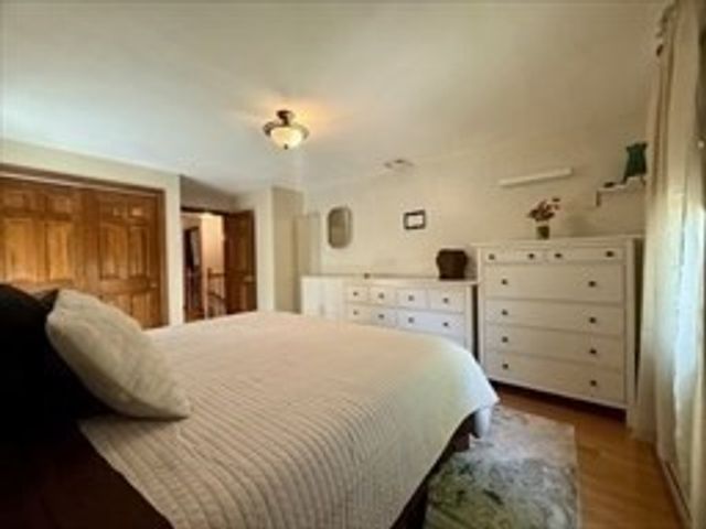 51 Wildwood Ln, Waltham, MA 02451