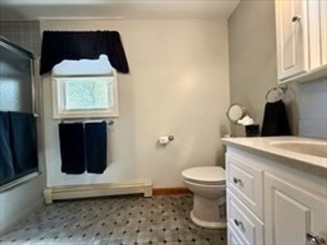 51 Wildwood Ln, Waltham, MA 02451