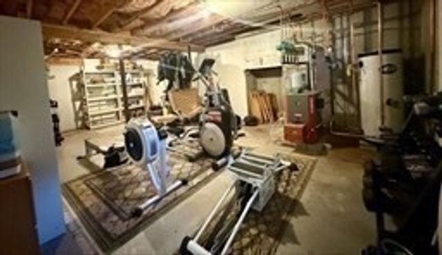 51 Wildwood Ln, Waltham, MA 02451