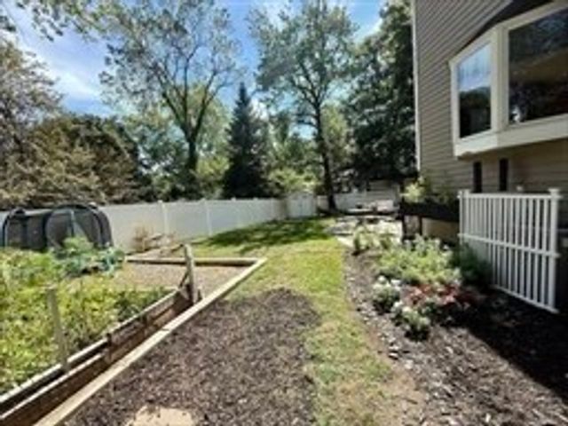 51 Wildwood Ln, Waltham, MA 02451
