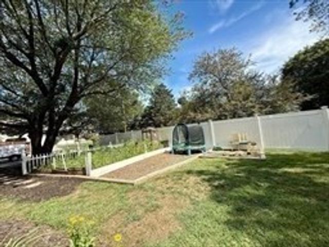 51 Wildwood Ln, Waltham, MA 02451