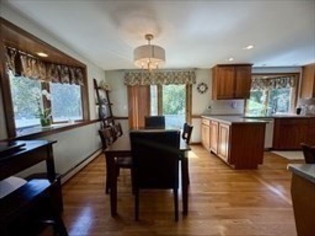 51 Wildwood Ln, Waltham, MA 02451