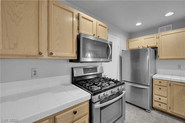 7570 West Flamingo Road 115, Las Vegas, NV 89147