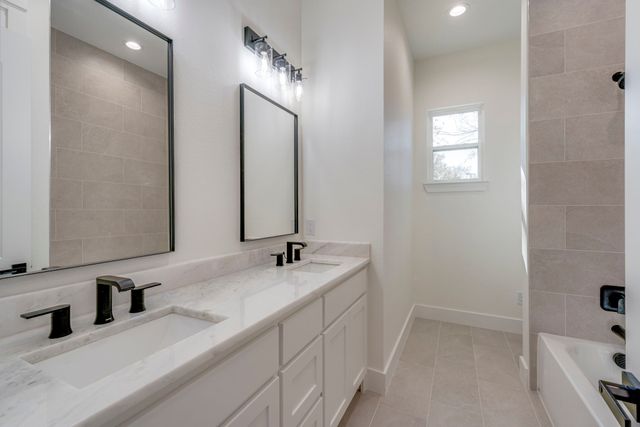 570 Hampel, Palmer, TX 75152