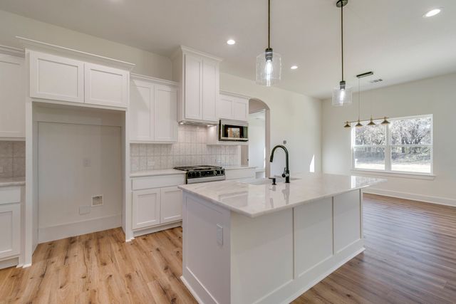 570 Hampel, Palmer, TX 75152