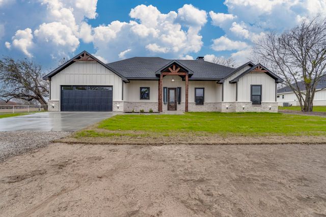 570 Hampel, Palmer, TX 75152