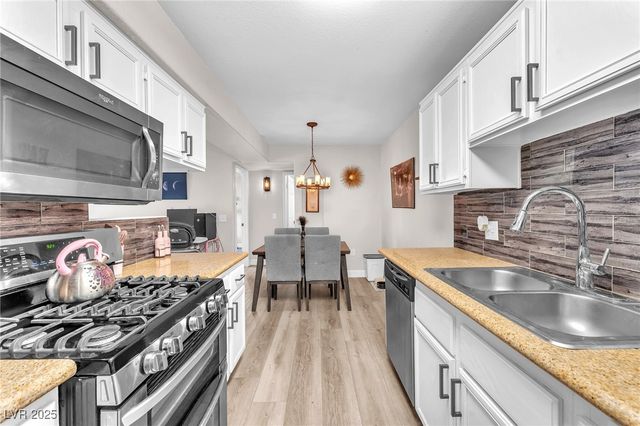 3318 North Decatur Boulevard 2083, Las Vegas, NV 89130