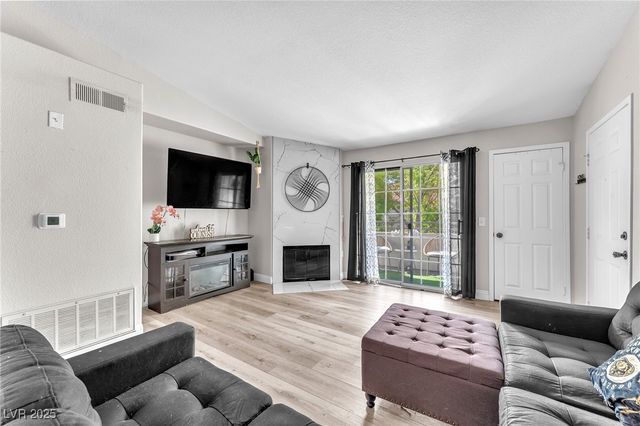 3318 North Decatur Boulevard 2083, Las Vegas, NV 89130