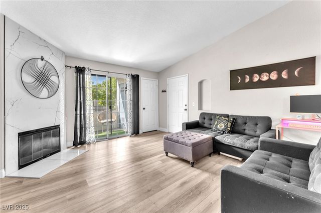 3318 North Decatur Boulevard 2083, Las Vegas, NV 89130