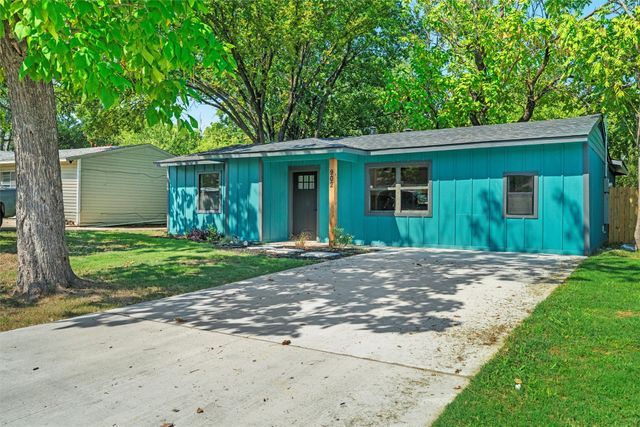 902 Skylark Drive, Arlington, TX 76010