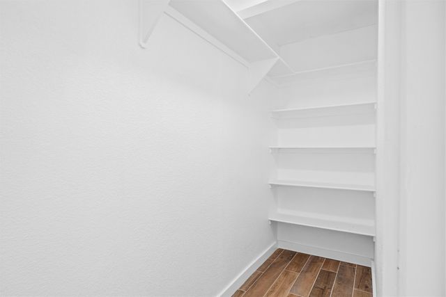 902 Skylark Drive, Arlington, TX 76010