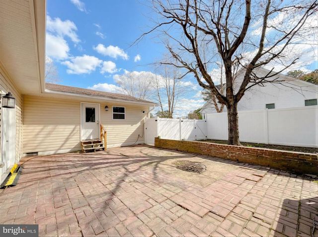 44939 SHORE DR, Tall Timbers, MD 20690