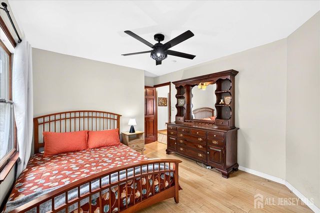 6 Idlewild Road, Edison, NJ 08817
