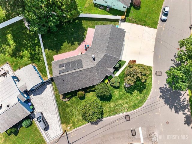 6 Idlewild Road, Edison, NJ 08817