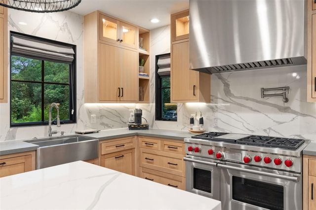 4703 Highland TER, Austin, TX 78731
