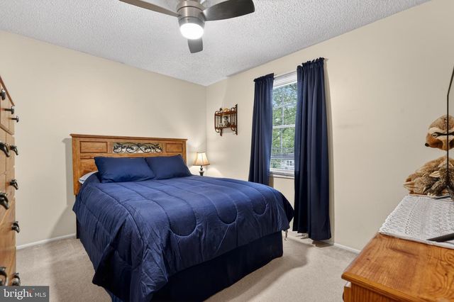 100 COACHMAN DR, Bordentown, NJ 08505