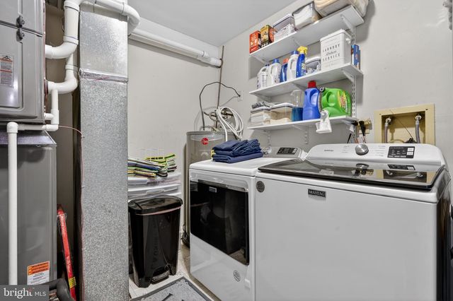 100 COACHMAN DR, Bordentown, NJ 08505