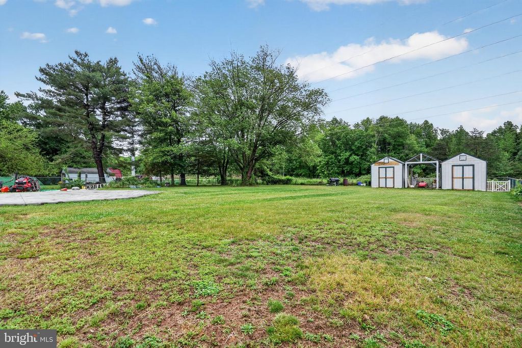 100 COACHMAN DR, BORDENTOWN, NJ 08505 — photo 3