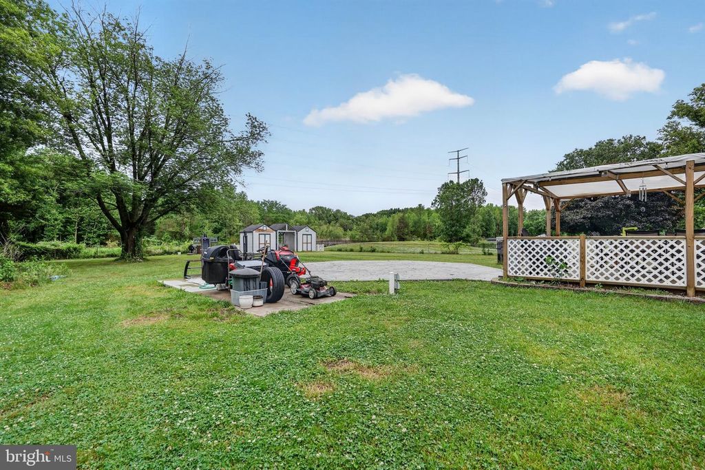 100 COACHMAN DR, BORDENTOWN, NJ 08505 — photo 4