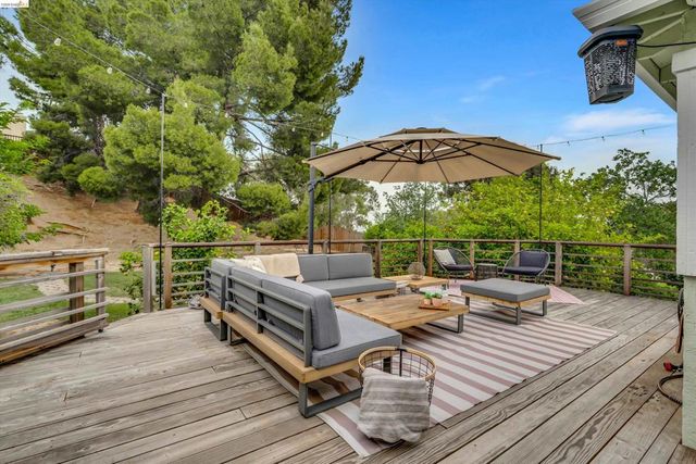 3991 Alta Vista Cir, Pittsburg, CA 94565