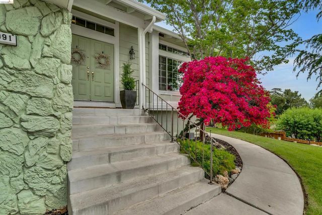 3991 Alta Vista Cir, Pittsburg, CA 94565