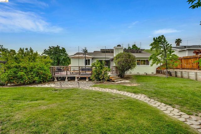 3991 Alta Vista Cir, Pittsburg, CA 94565