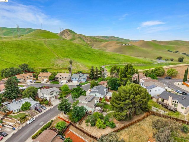 3991 Alta Vista Cir, Pittsburg, CA 94565