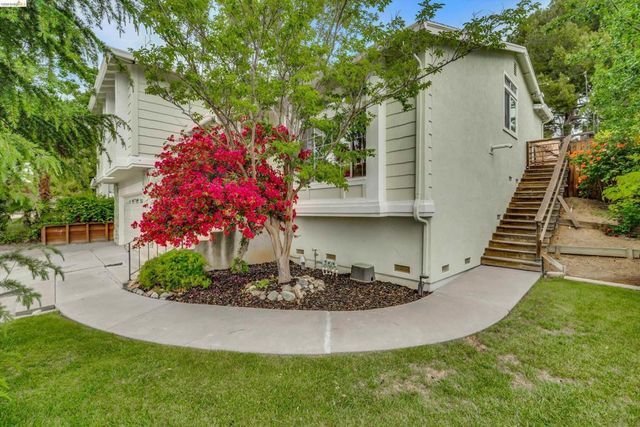 3991 Alta Vista Cir, Pittsburg, CA 94565