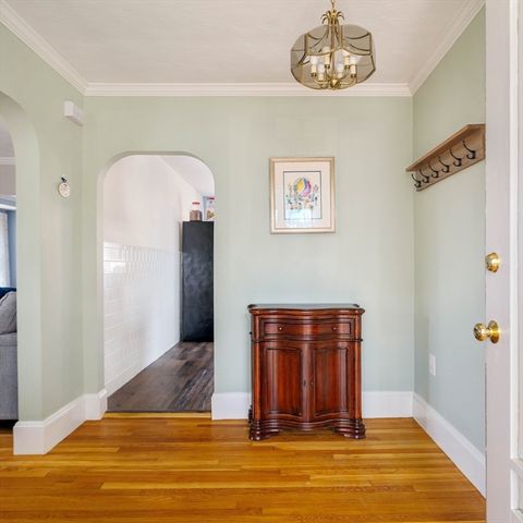 240 Neponset Valley Parkway, Boston, MA 02136