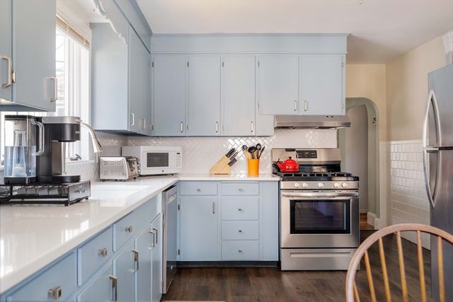 240 Neponset Valley Parkway, Boston, MA 02136