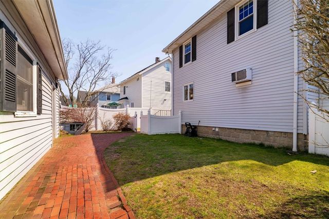 240 Neponset Valley Parkway, Boston, MA 02136