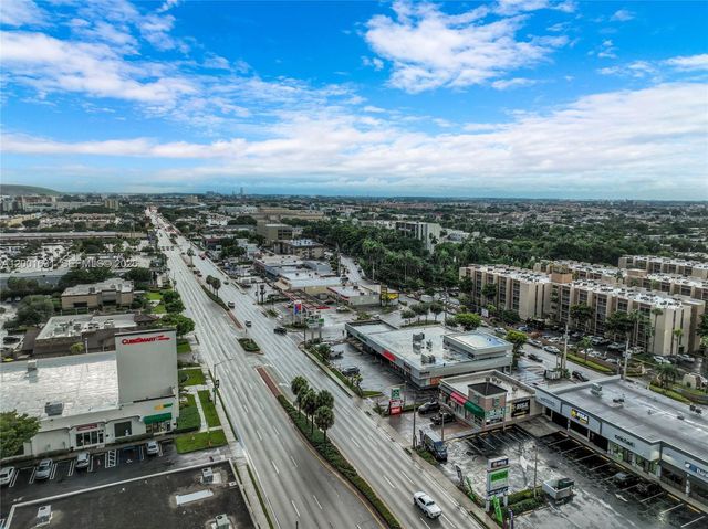 1305 W 53rd St 429, Hialeah, FL 33012