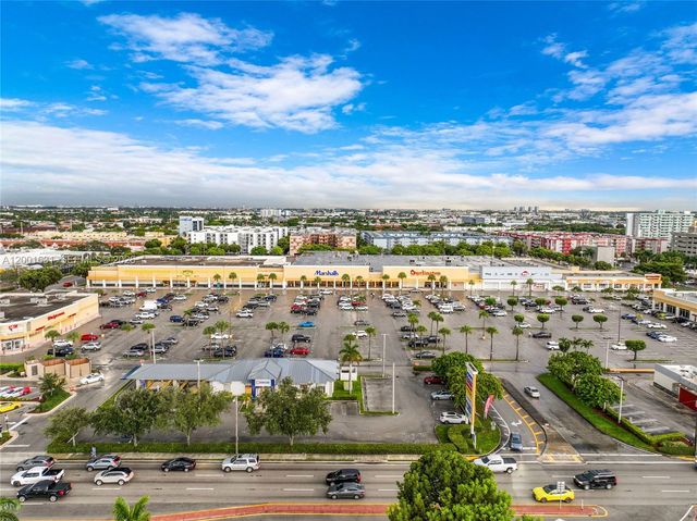 1305 W 53rd St 429, Hialeah, FL 33012