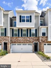812 CANARY ISLAND CT, Newark, DE 19702