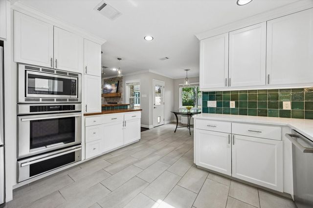 2444 Brookmere Drive, Houston, TX 77008