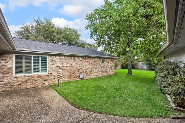 2444 Brookmere Drive, Houston, TX 77008