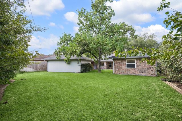 2444 Brookmere Drive, Houston, TX 77008