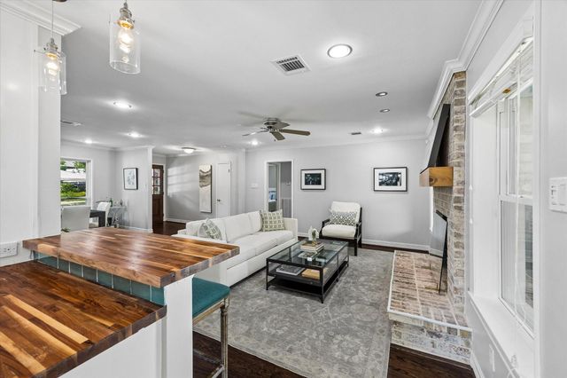 2444 Brookmere Drive, Houston, TX 77008