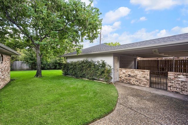 2444 Brookmere Drive, Houston, TX 77008