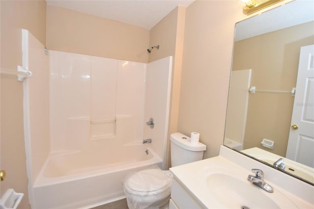 16 RICHLAND LANE, Palm Coast, FL 32164