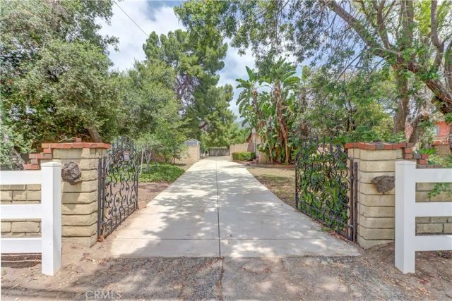435 E Baseline Road, San Dimas, CA 91773