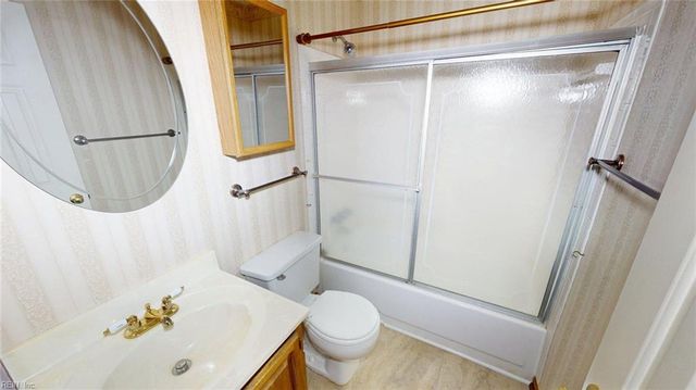 2642 Meadows LNDG, Chesapeake, VA 23321