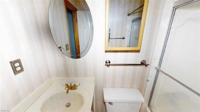 2642 Meadows LNDG, Chesapeake, VA 23321