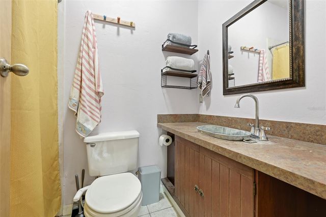 637 NW 4TH STREET, Gainesville, FL 32601